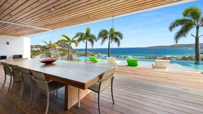 Alfresco Dining