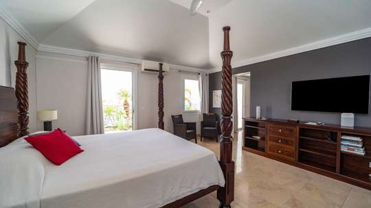Couples Hideaway