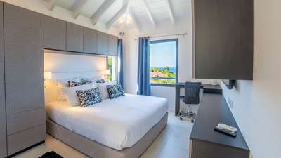 Elegant Rooms