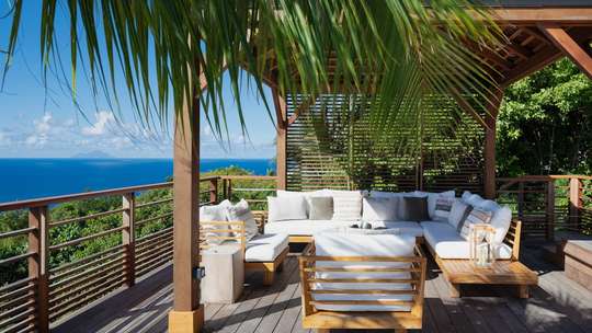 Covered Outdoor Living and Dining Areas