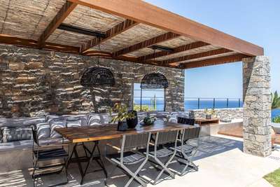 Alfresco Dining