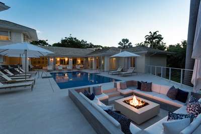 Outdoor Lounge Areas