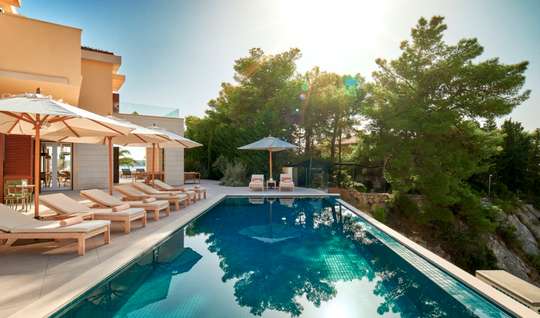 Infinity Pool