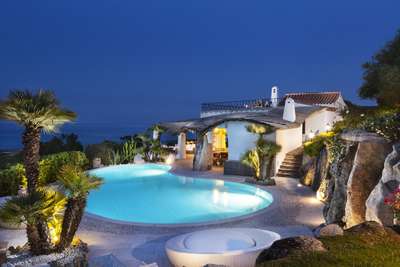 Heated Infinity Pool