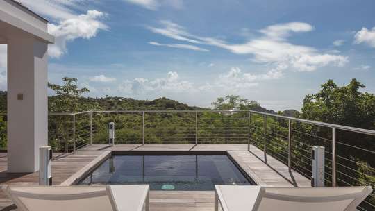Outdoor Lounge Areas