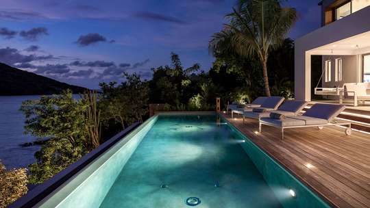 Heated Infinity Pool