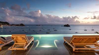 Heated Infinity Pool
