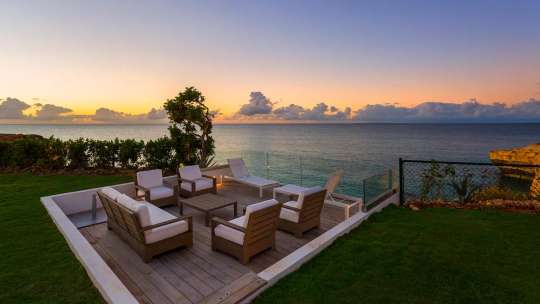 Outdoor Lounge Areas