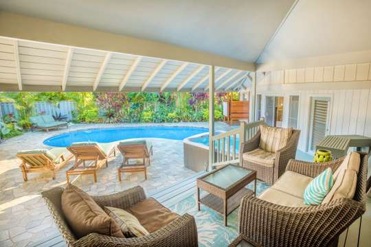 Outdoor Lounge Areas