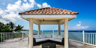 Outdoor Lounge Areas
