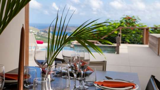Alfresco Dining