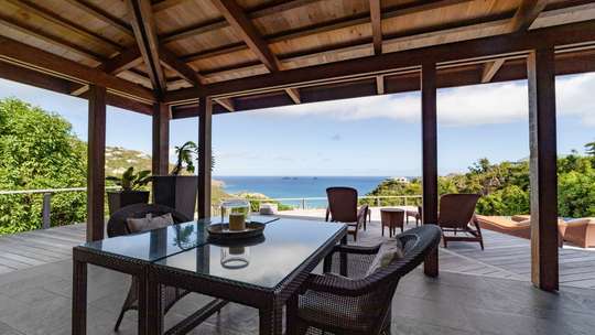 Alfresco Dining
