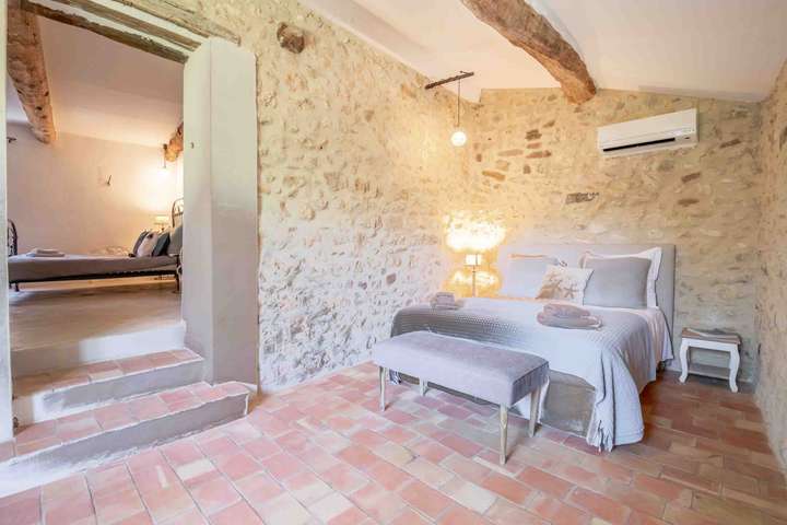 Bedroom 3 - Large Suite