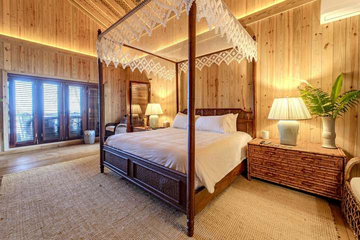 Bedroom 1 - Master Suite
