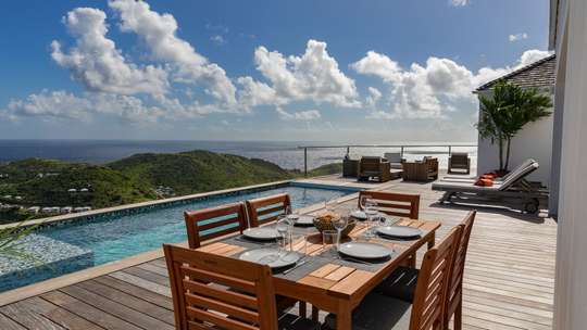 Alfresco Dining