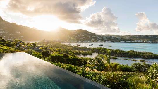 Heated Infinity Pool