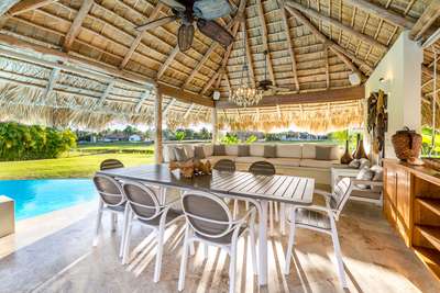 Covered Outdoor Living and Dining Areas