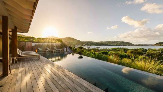 Heated Infinity Pool