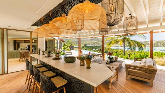 Alfresco Dining