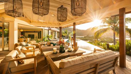 Covered Outdoor Living and Dining Areas
