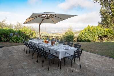 Alfresco Dining