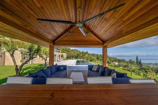 Outdoor Lounge Areas
