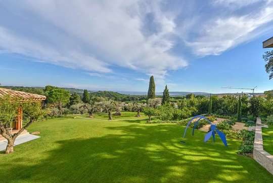 Large Grounds