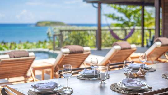 Alfresco Dining