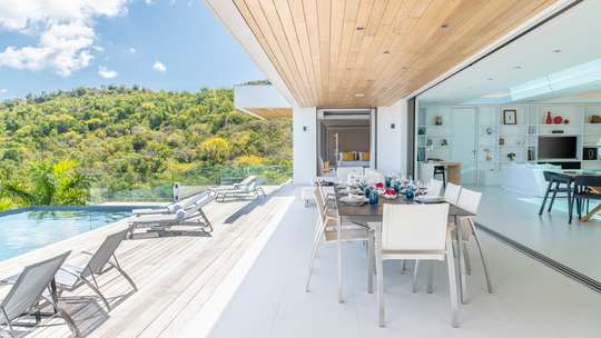 Alfresco Dining