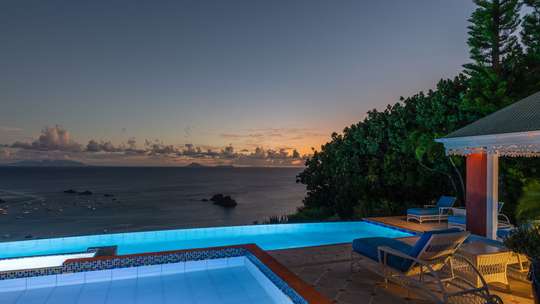 Heated Infinity Pool