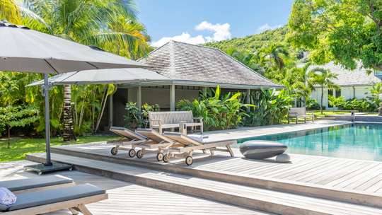 Outdoor Lounge Area