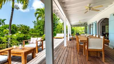 Alfresco Dining