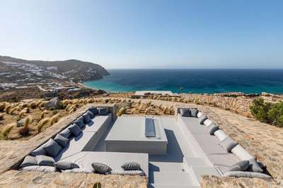 Outdoor Lounge Areas