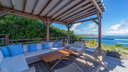 Outdoor Lounge Area