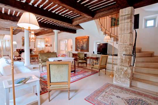 Traditional Décor