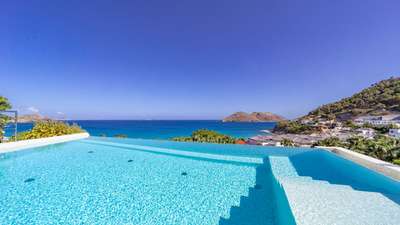 Heated Infinity Pool