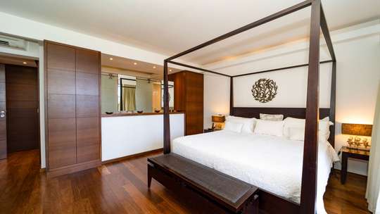 Couples Hideaway