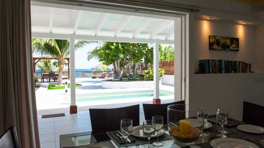 Alfresco Dining