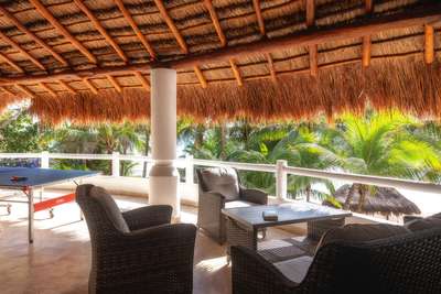 Outdoor Lounge Areas