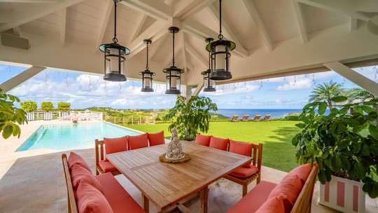 Alfresco Dining