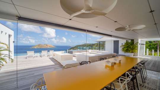 Alfresco Dining
