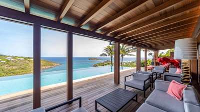 Covered Outdoor Living and Dining Areas