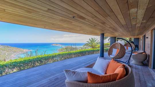 Covered Outdoor Living and Dining Areas