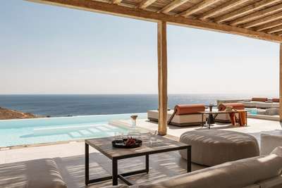 Outdoor Lounge Areas