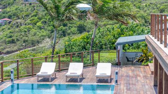 Outdoor Lounge Area