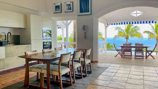 Alfresco Dining