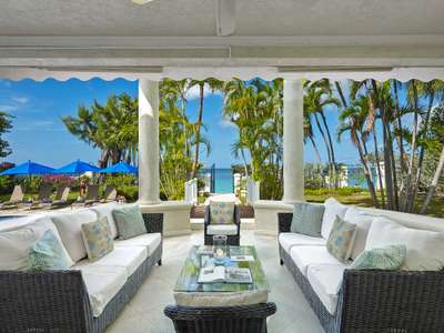 Outdoor Lounge Areas