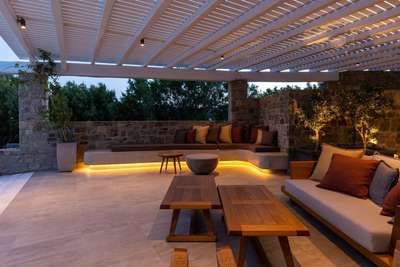 Outdoor Lounge Areas