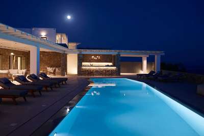 Heated Infinity Pool