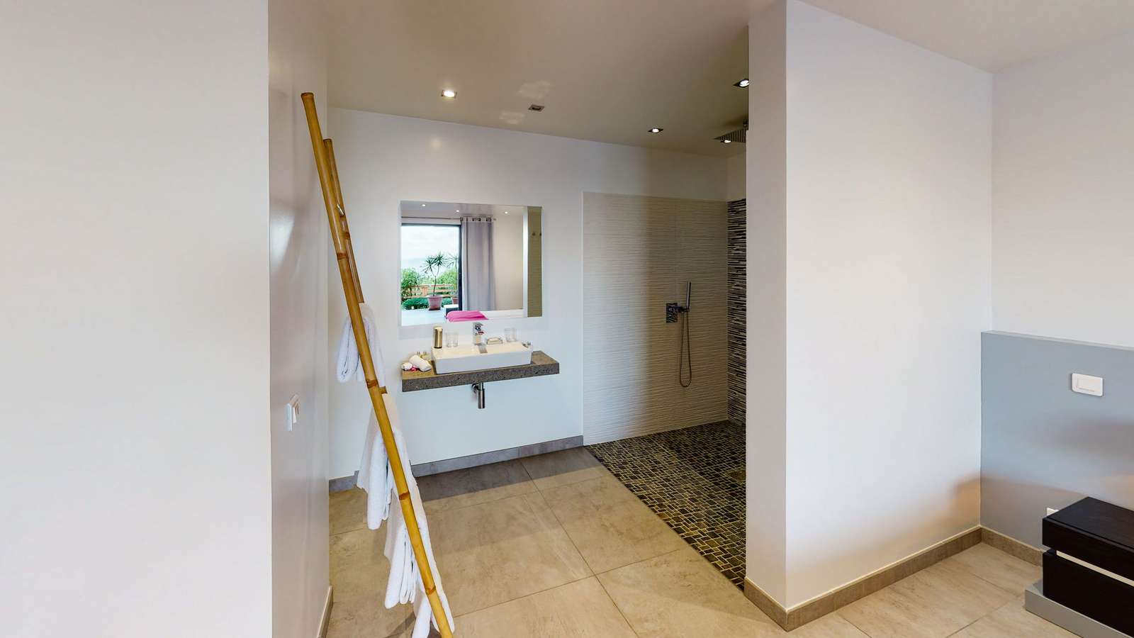 Property image 64